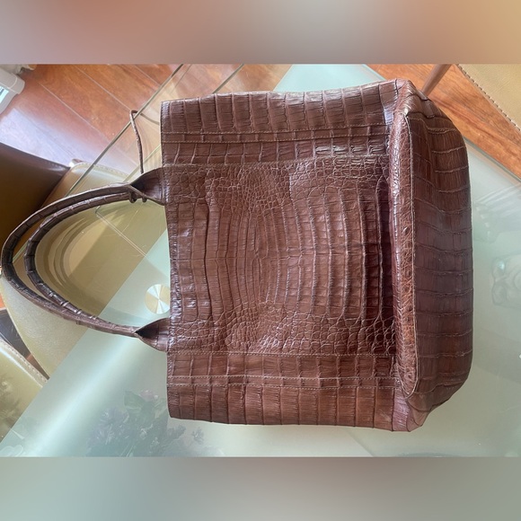 Nancy Gonzalez tote bag - Picture 5 of 8